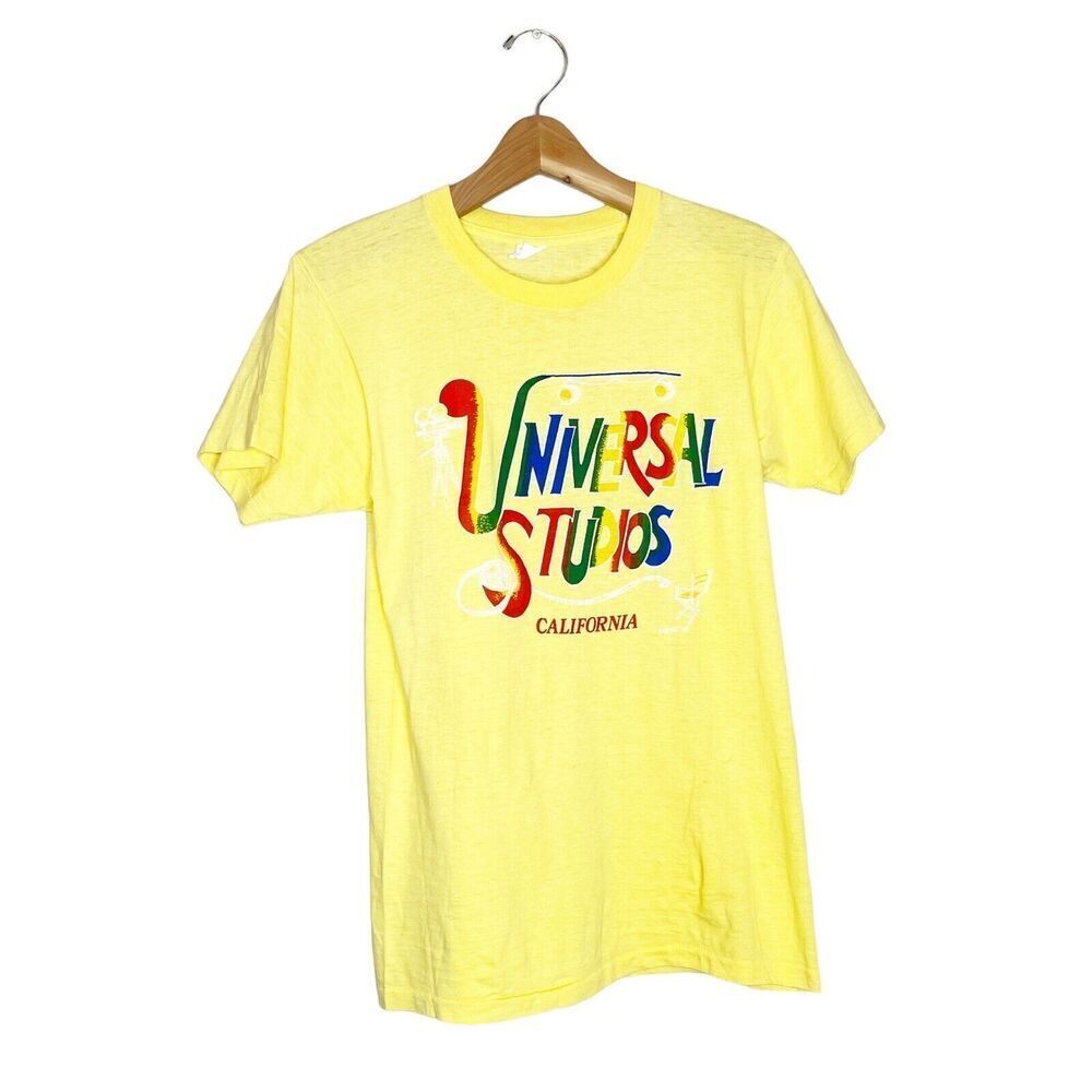 Vintage 70s 80s Size‎ Medium Universal Studios California T-Shirt Yellow Rainbow